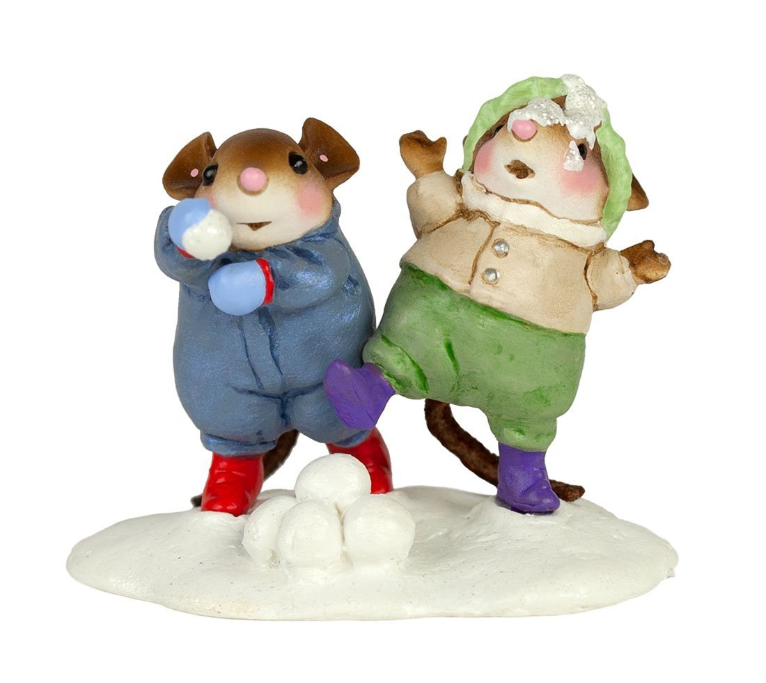 NEW SNOWBALL FIGHT