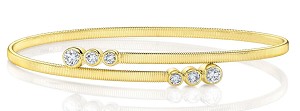 Shy Creation Diamond Bezel Flexible Bangle 